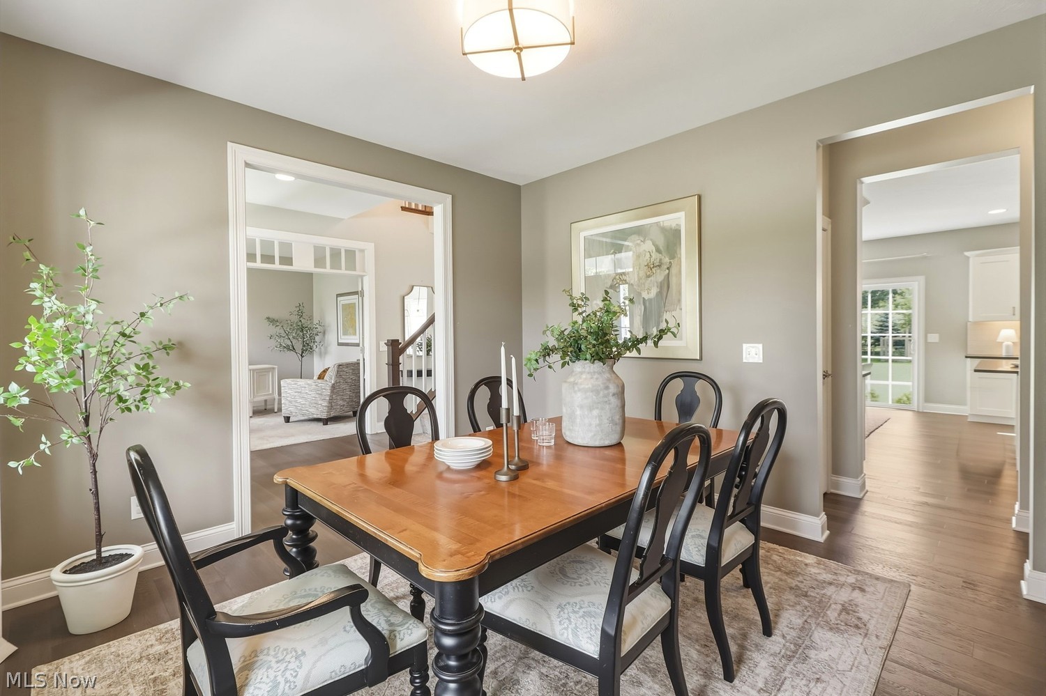 607 Crestview Drive Bay Village OH 44140
