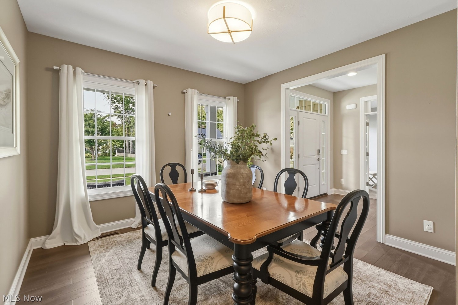 607 Crestview Drive Bay Village OH 44140