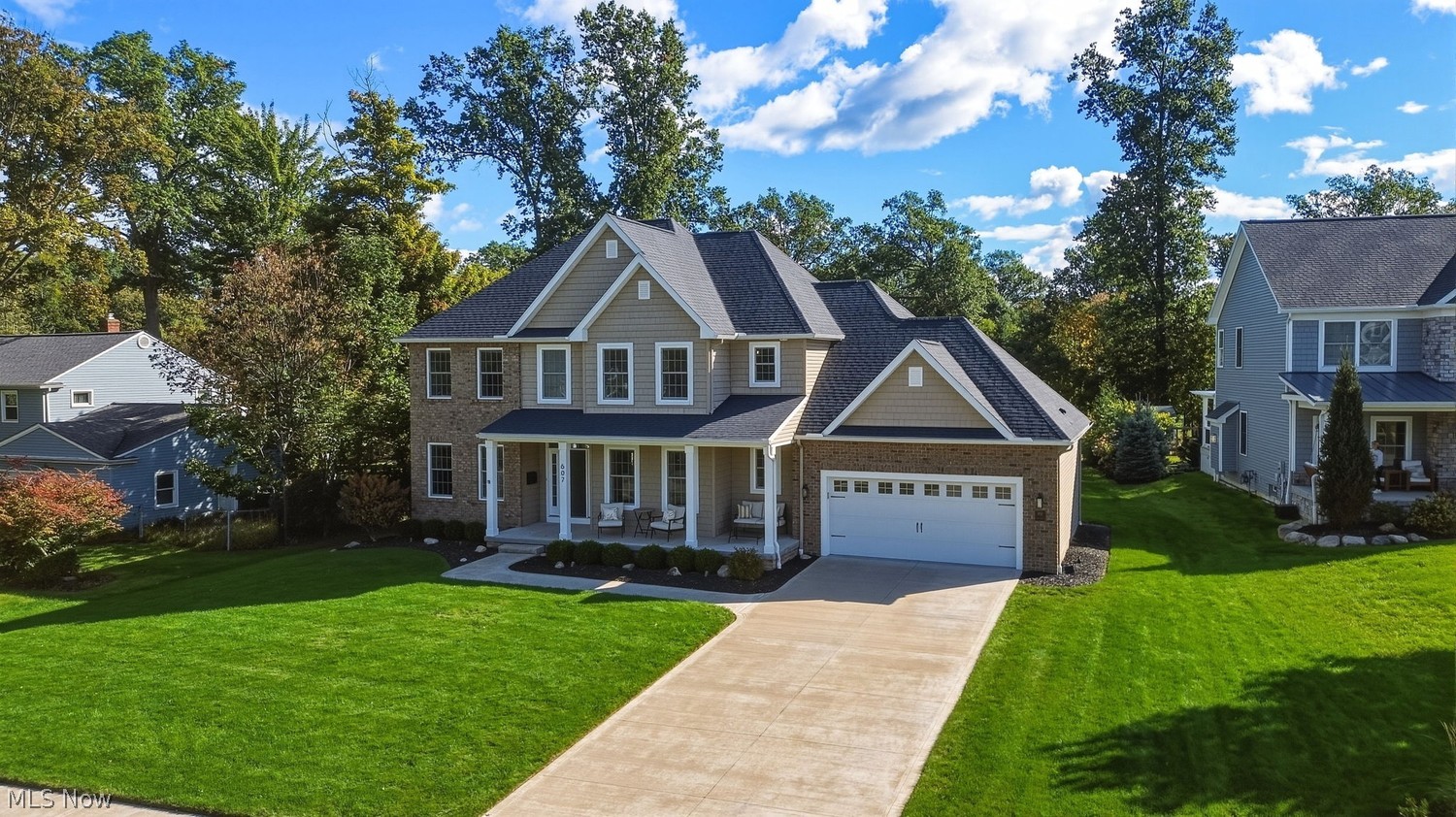 607 Crestview Drive Bay Village OH 44140