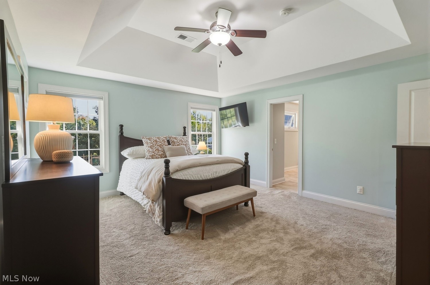 607 Crestview Drive Bay Village OH 44140