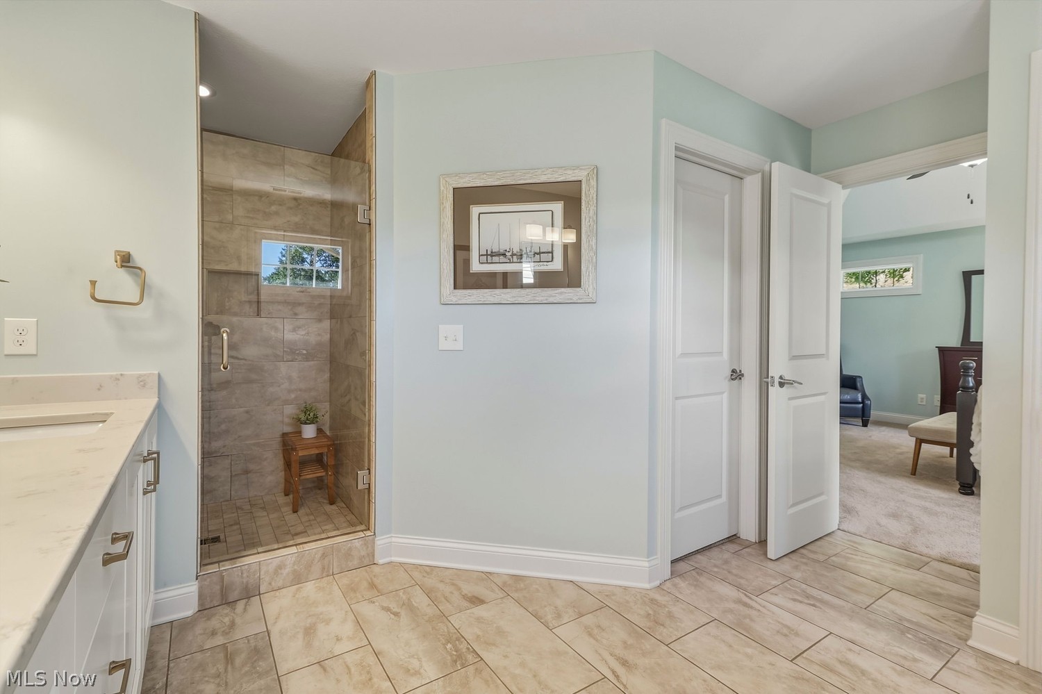 607 Crestview Drive Bay Village OH 44140