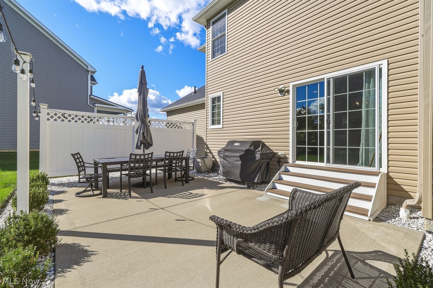 607 Crestview Drive Bay Village OH 44140