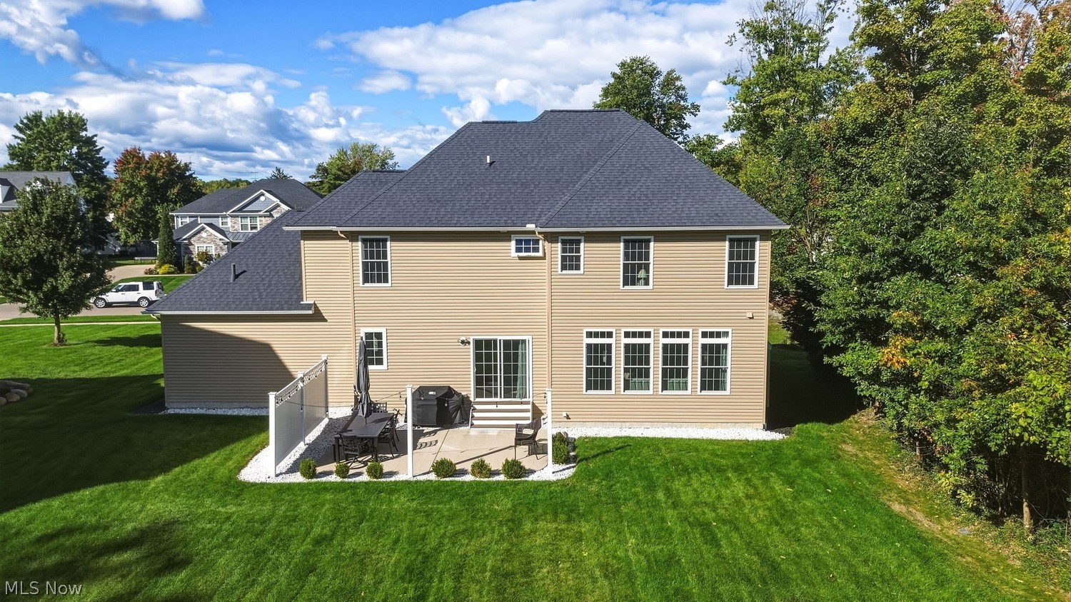 607 Crestview Drive Bay Village OH 44140