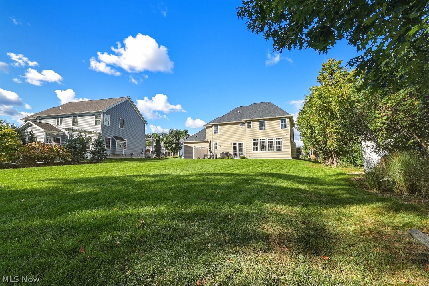 607 Crestview Drive Bay Village OH 44140