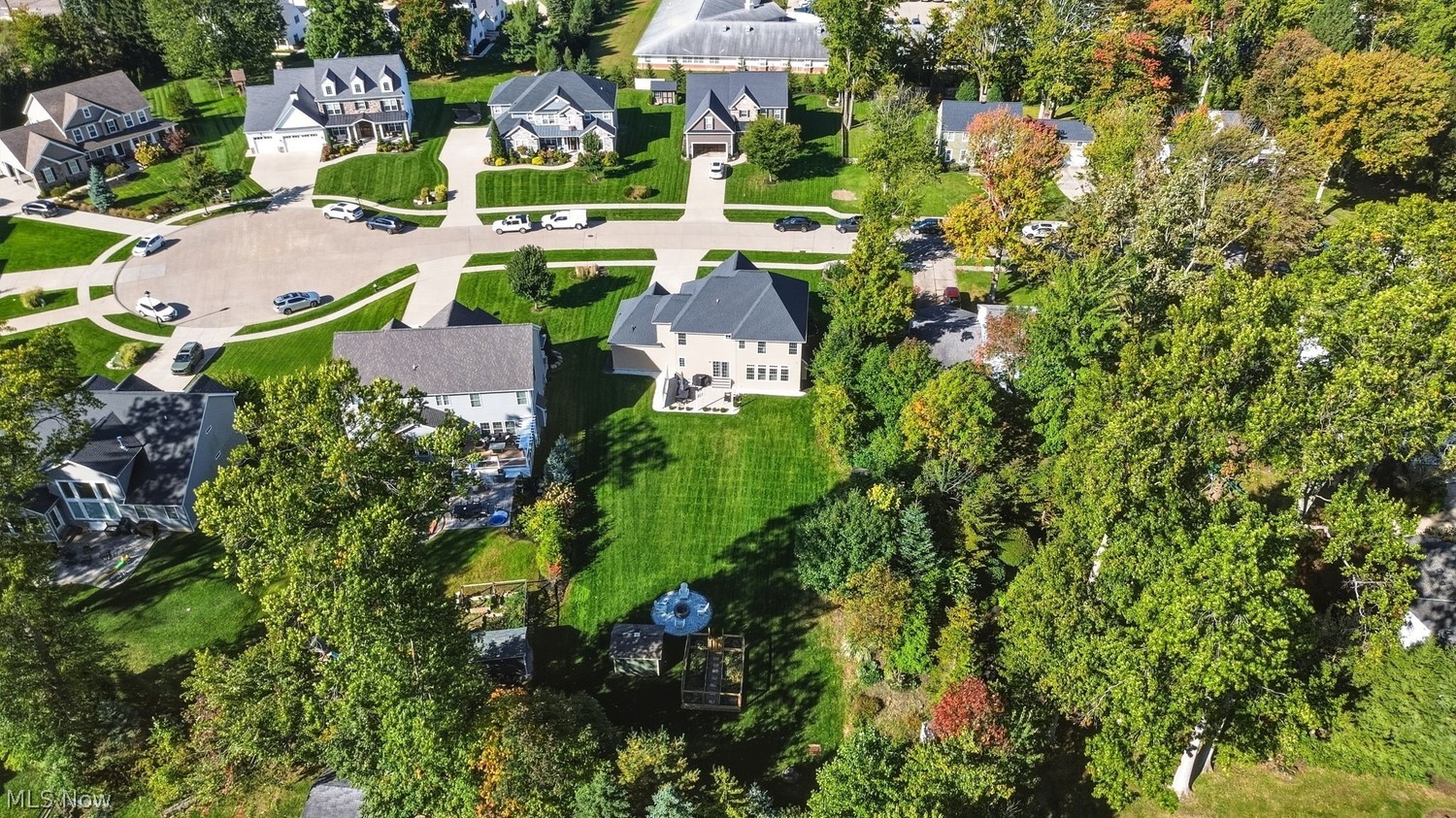 607 Crestview Drive Bay Village OH 44140