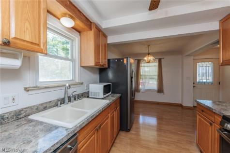 1565 Temple Avenue Mayfield Heights OH 44124