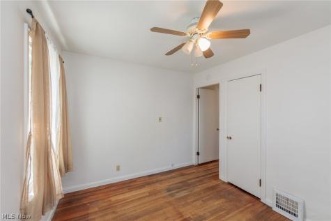 1565 Temple Avenue Mayfield Heights OH 44124
