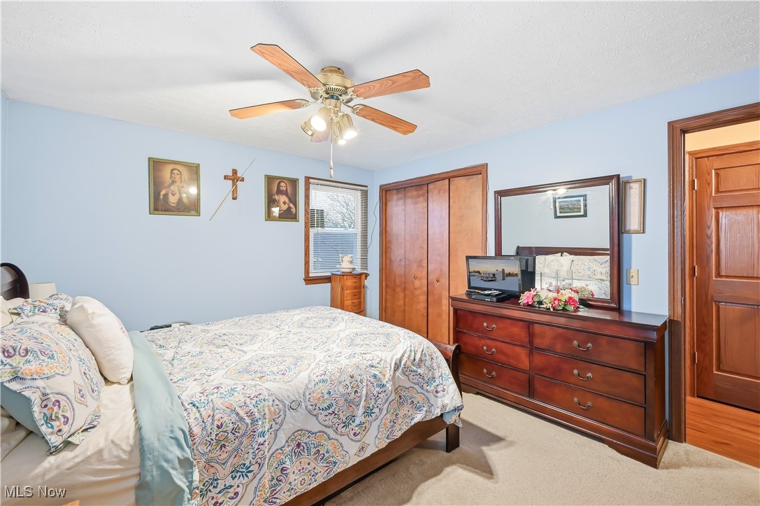 1881 Cliff Drive Salem OH 44460