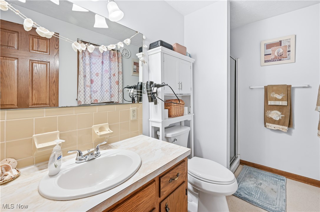 1881 Cliff Drive Salem OH 44460