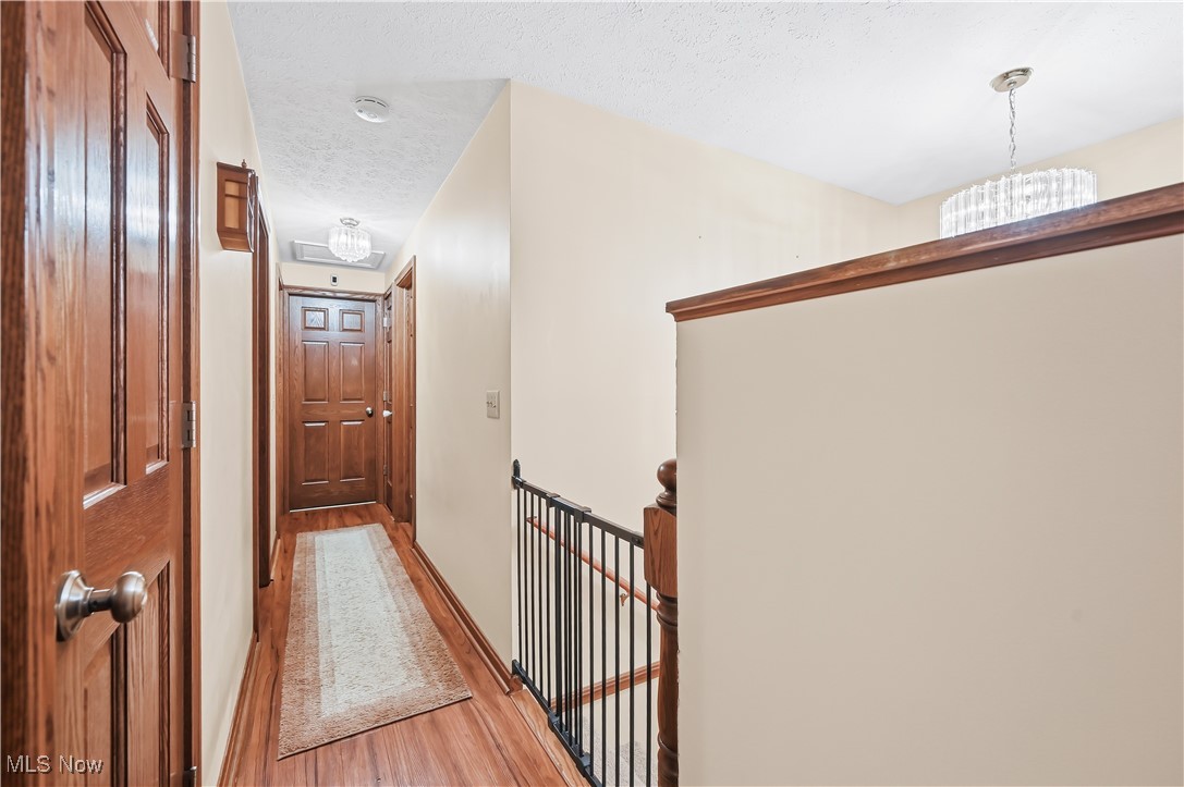 1881 Cliff Drive Salem OH 44460