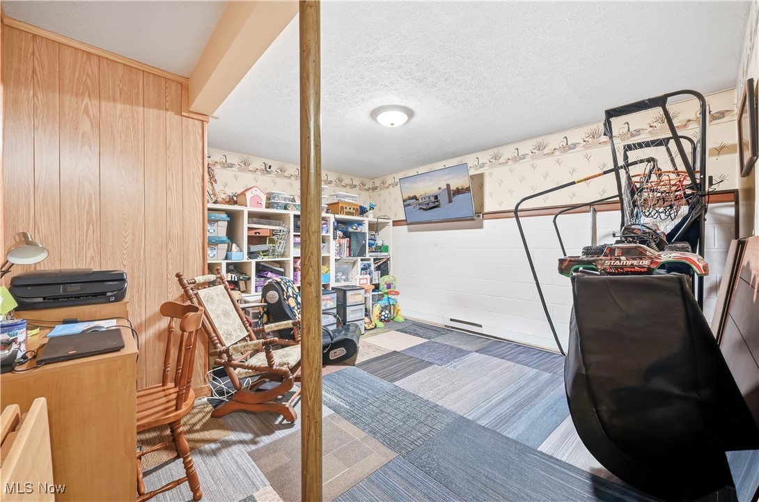 1881 Cliff Drive Salem OH 44460