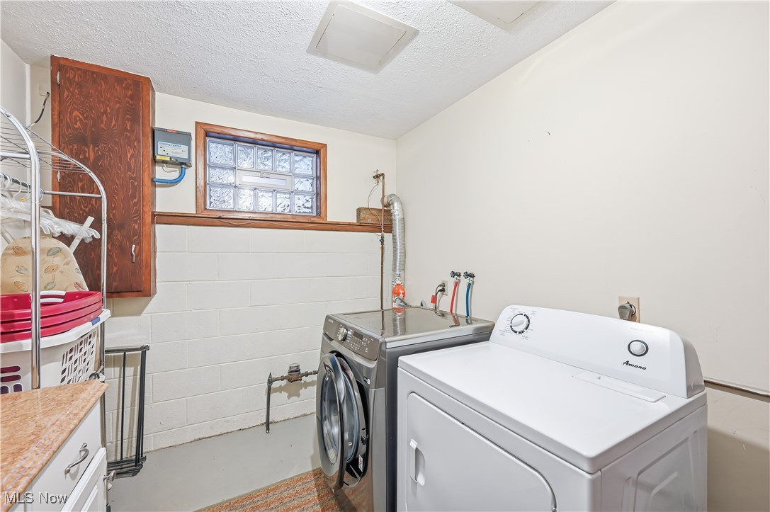 1881 Cliff Drive Salem OH 44460