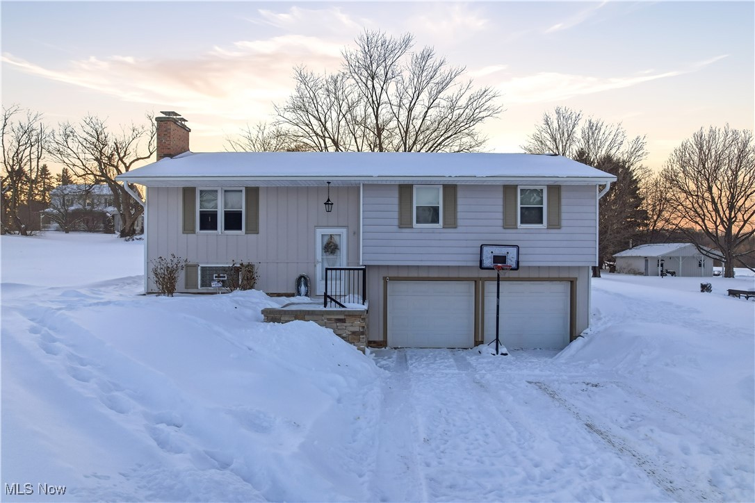 1881 Cliff Drive Salem OH 44460