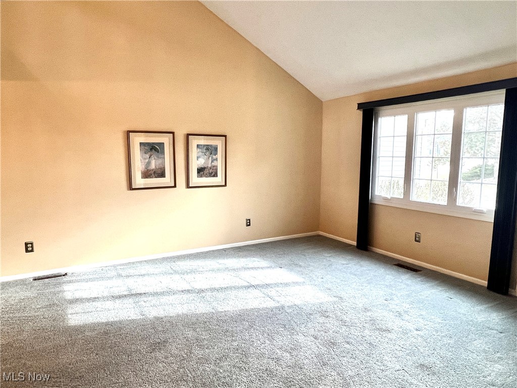 16604 Southview Lane Strongsville OH 44136