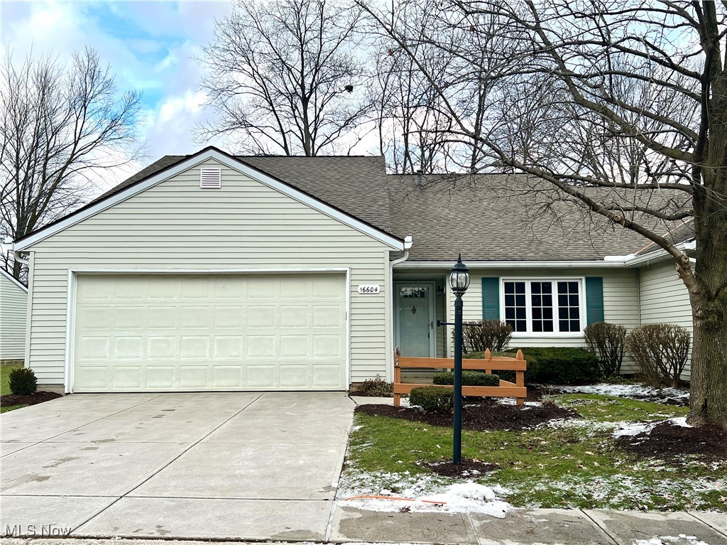 16604 Southview Lane Strongsville OH 44136
