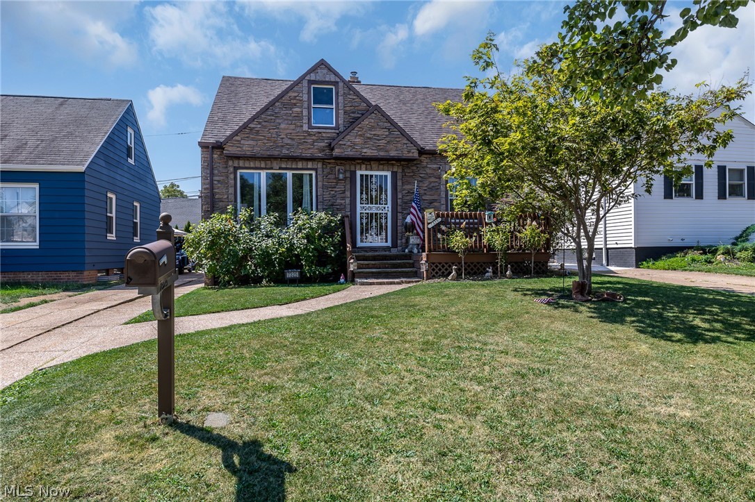 7325 Traymore Avenue Brooklyn OH 44144