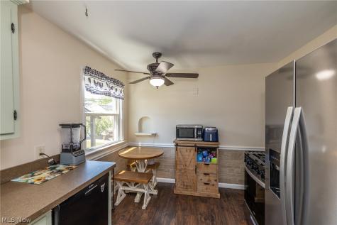 7325 Traymore Avenue Brooklyn OH 44144