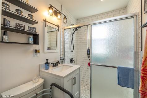 7325 Traymore Avenue Brooklyn OH 44144