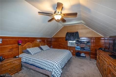 7325 Traymore Avenue Brooklyn OH 44144