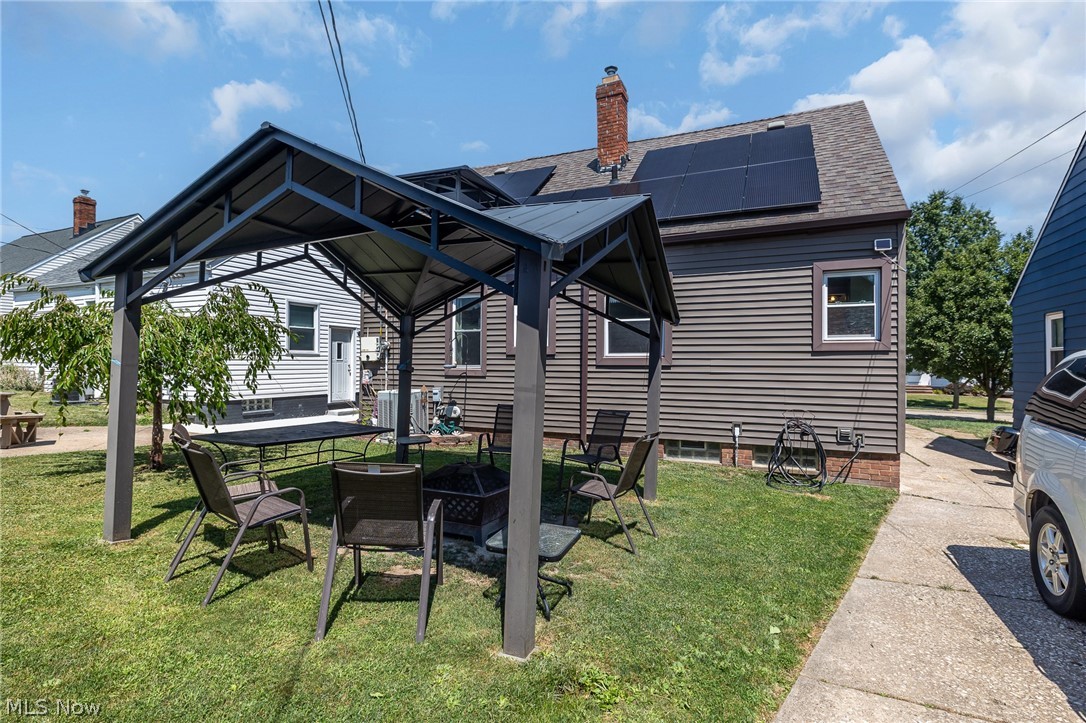 7325 Traymore Avenue Brooklyn OH 44144