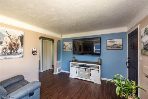 7325 Traymore Avenue Brooklyn OH 44144