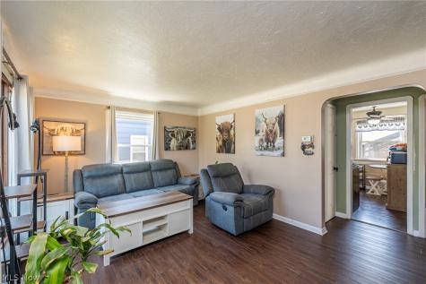 7325 Traymore Avenue Brooklyn OH 44144