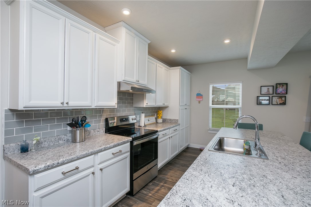 2735 Forestview Street NE Canton OH 44721