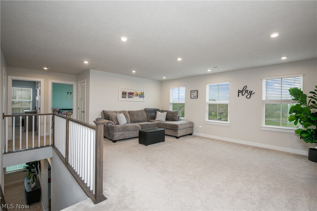 2735 Forestview Street NE Canton OH 44721
