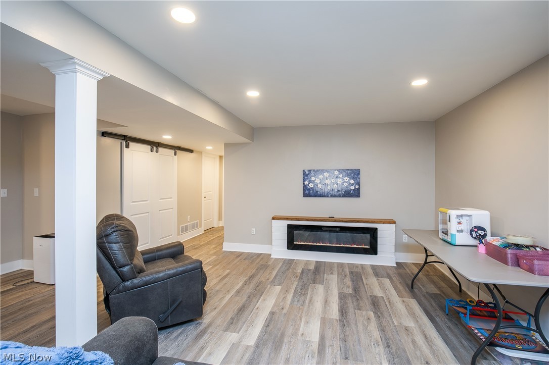 2735 Forestview Street NE Canton OH 44721