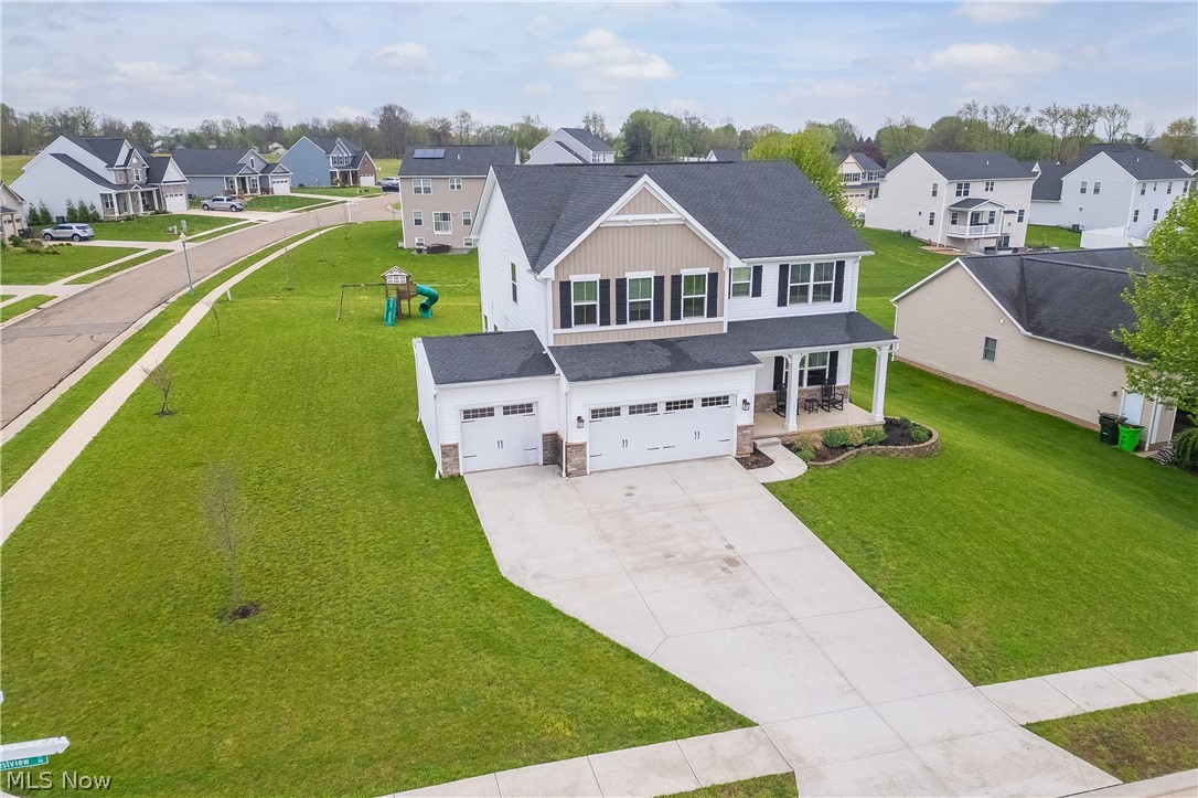 2735 Forestview Street NE Canton OH 44721