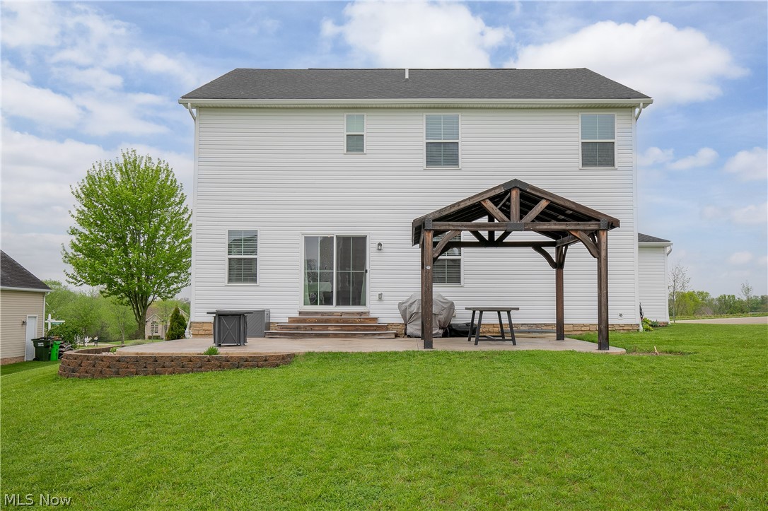 2735 Forestview Street NE Canton OH 44721