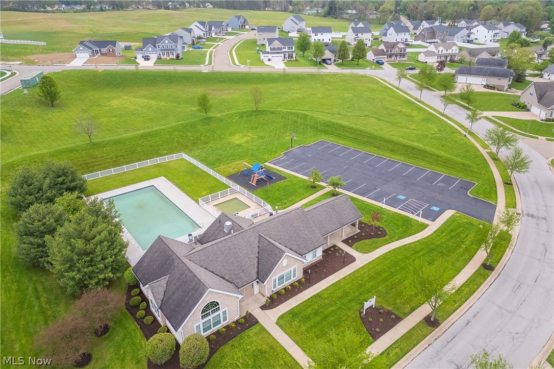2735 Forestview Street NE Canton OH 44721