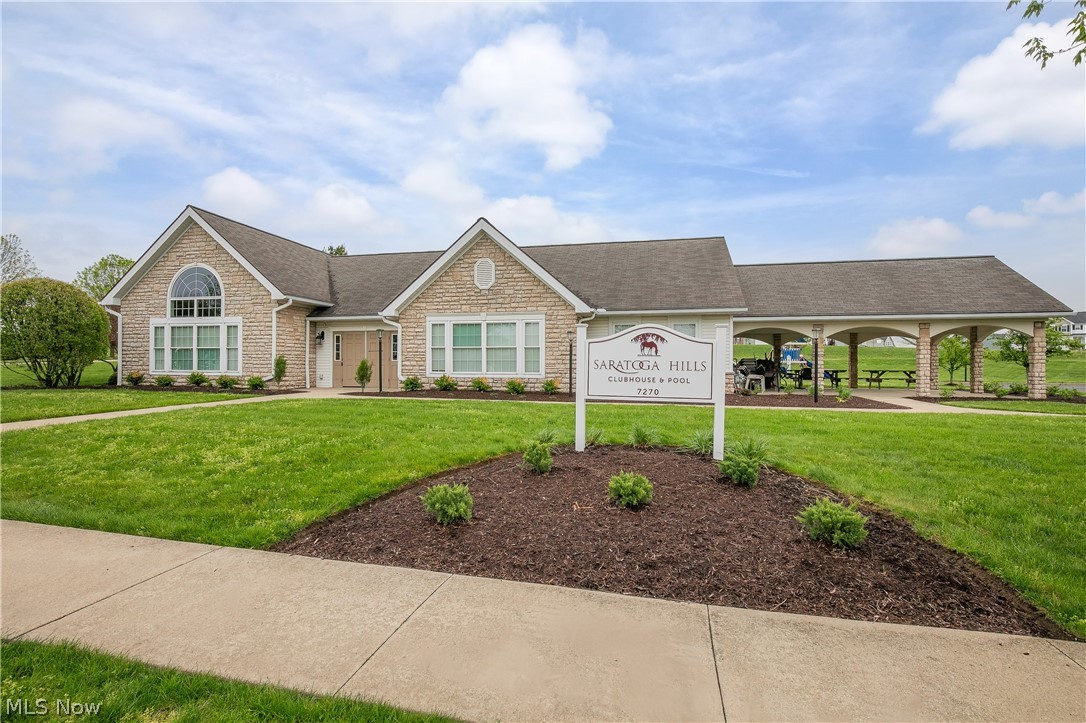 2735 Forestview Street NE Canton OH 44721