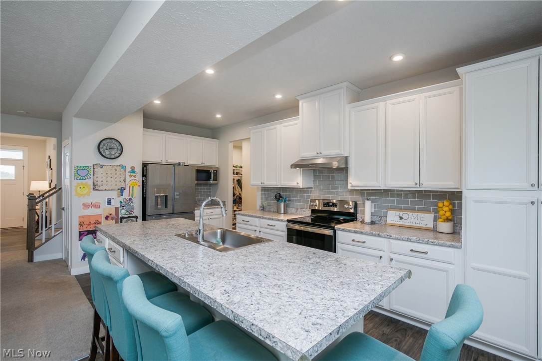 2735 Forestview Street NE Canton OH 44721