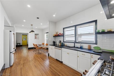 3713 Menlo Road Shaker Heights OH 44120