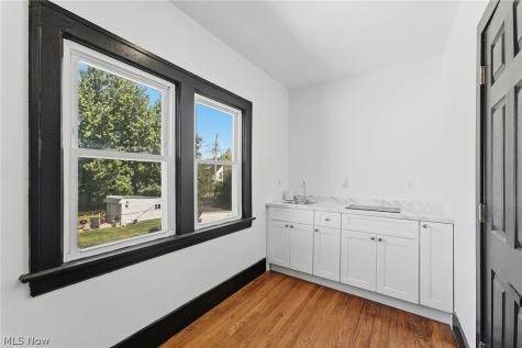 3713 Menlo Road Shaker Heights OH 44120