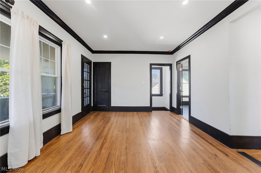 3713 Menlo Road Shaker Heights OH 44120