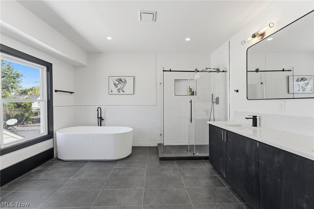 3713 Menlo Road Shaker Heights OH 44120