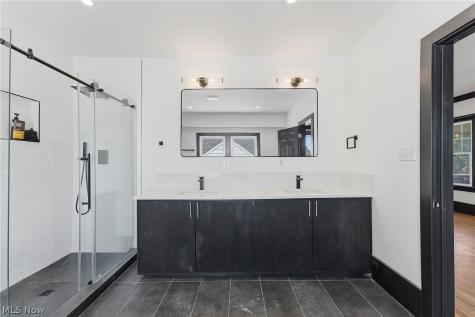 3713 Menlo Road Shaker Heights OH 44120