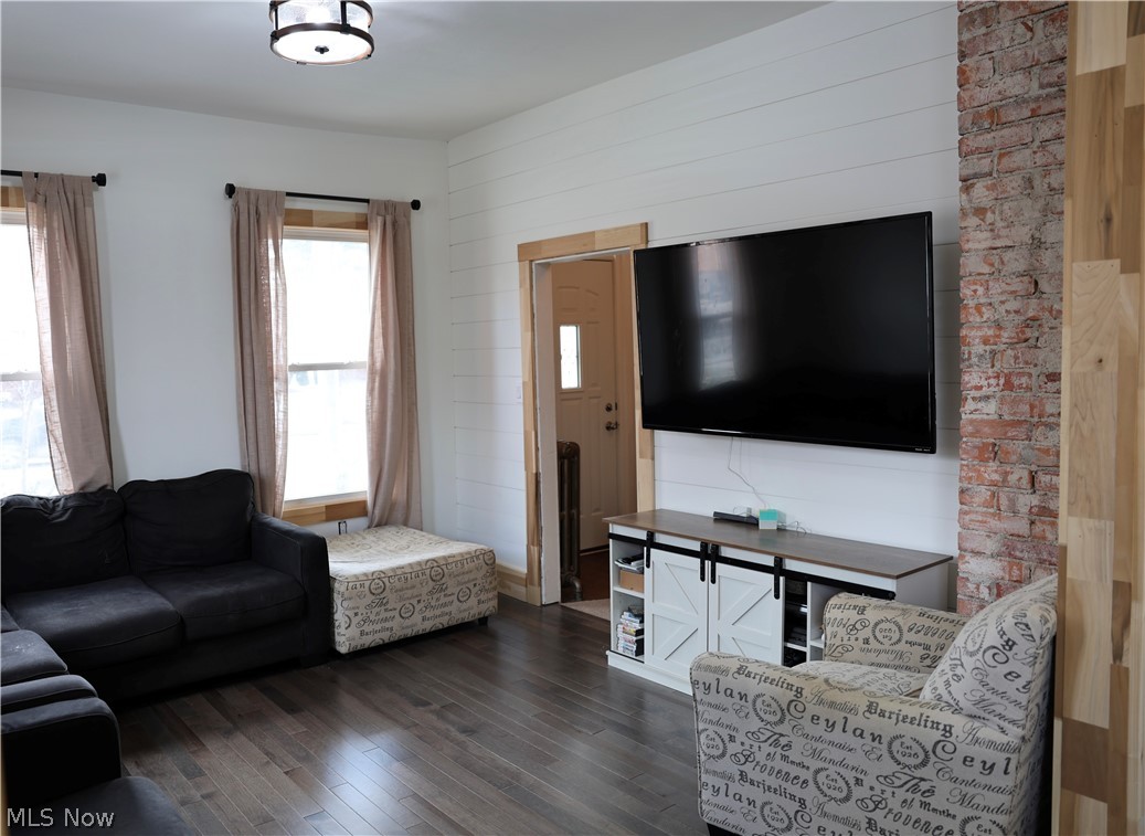 216 S Clay Street Millersburg OH 44654