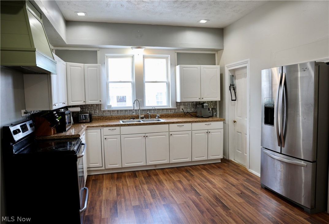 216 S Clay Street Millersburg OH 44654