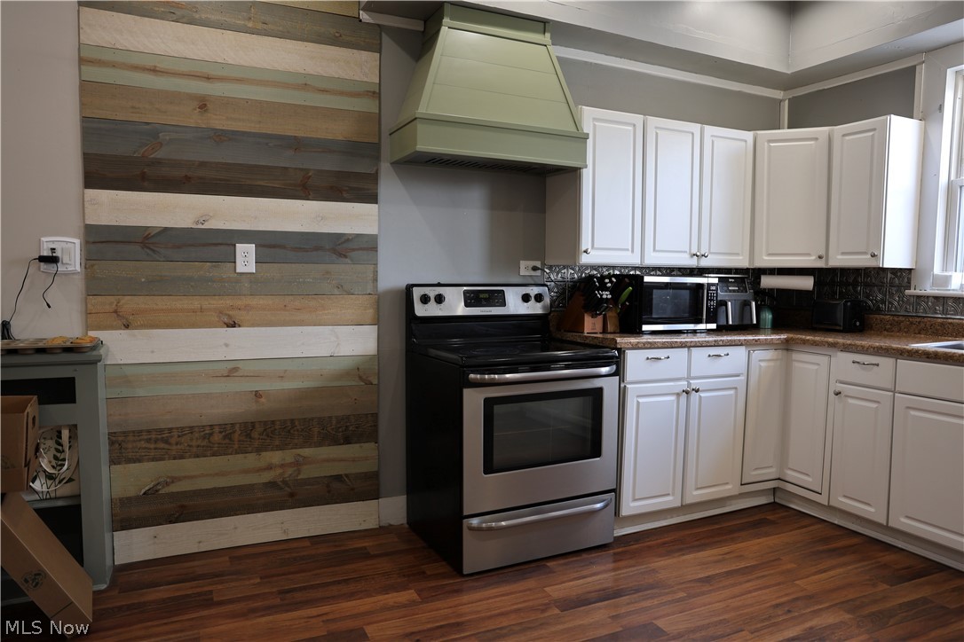 216 S Clay Street Millersburg OH 44654
