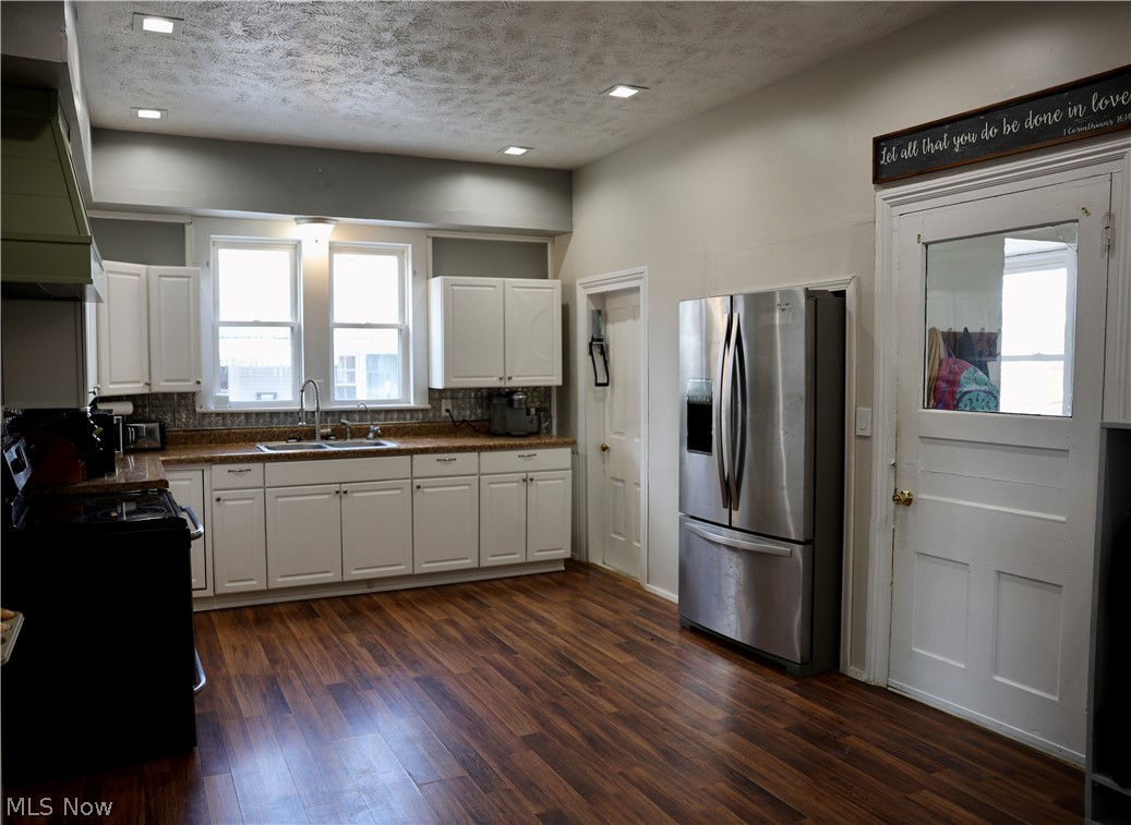 216 S Clay Street Millersburg OH 44654
