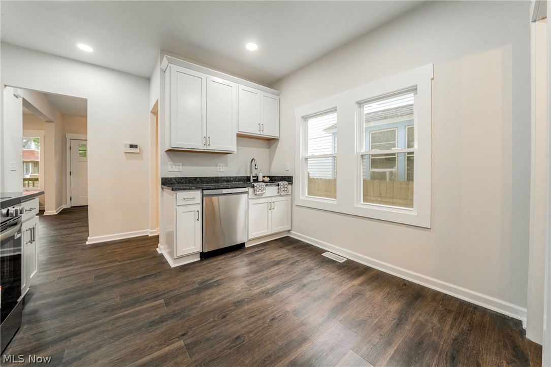 4211 Sackett Avenue Cleveland OH 44109