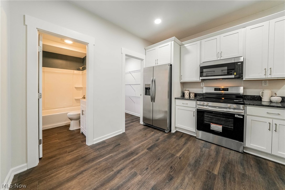 4211 Sackett Avenue Cleveland OH 44109