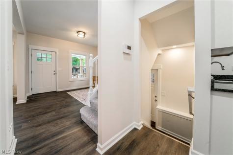 4211 Sackett Avenue Cleveland OH 44109