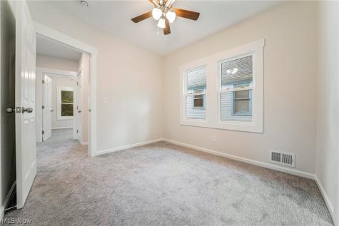 4211 Sackett Avenue Cleveland OH 44109