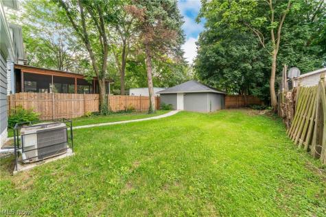 4211 Sackett Avenue Cleveland OH 44109