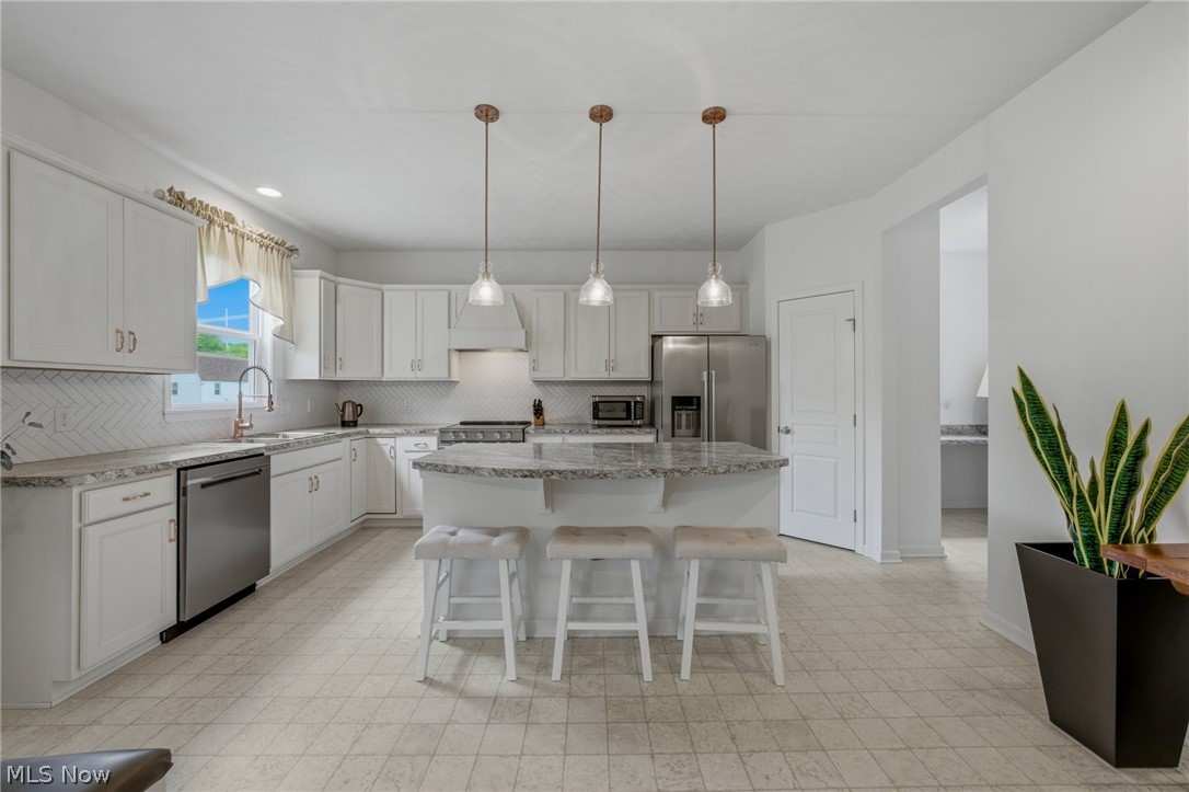 183 Nottingham Way Wadsworth OH 44281