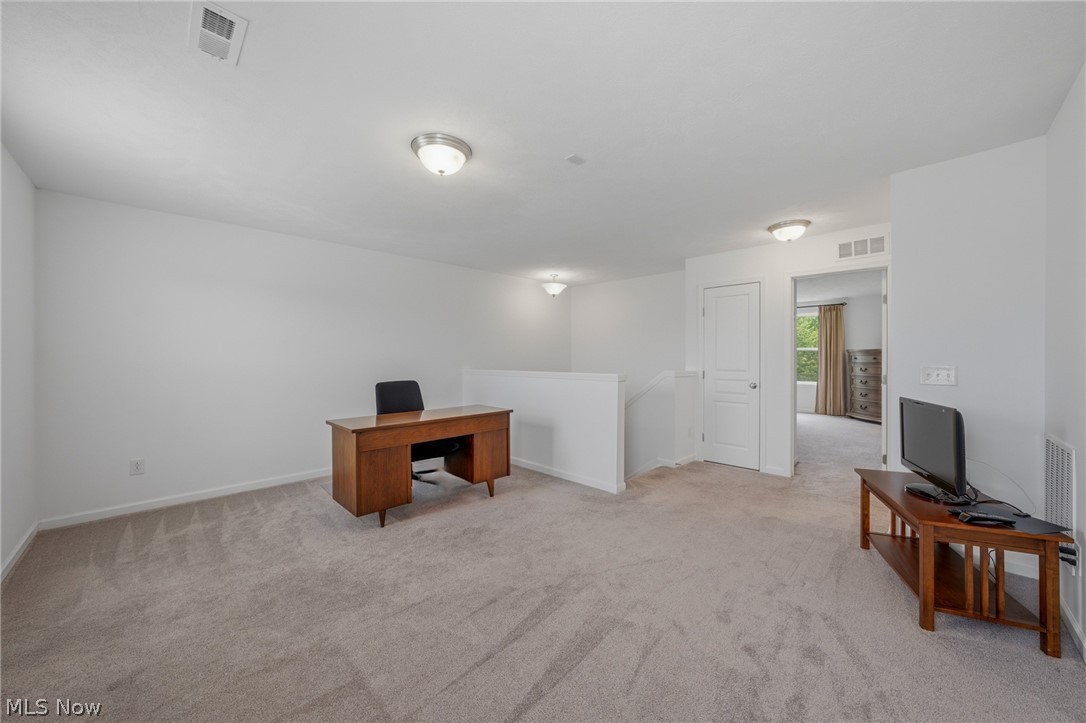 183 Nottingham Way Wadsworth OH 44281